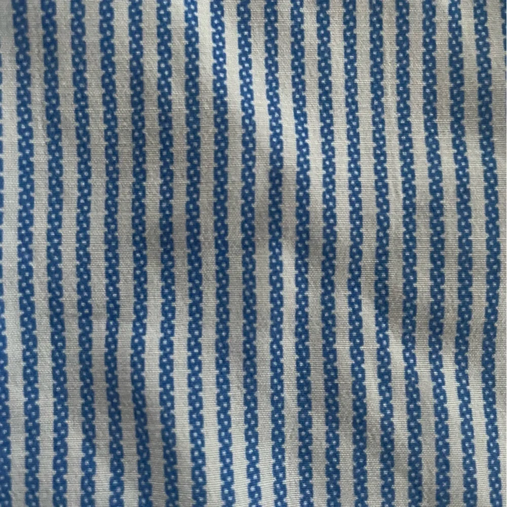 GAP Button-Front Cami - Picture 6 of 7